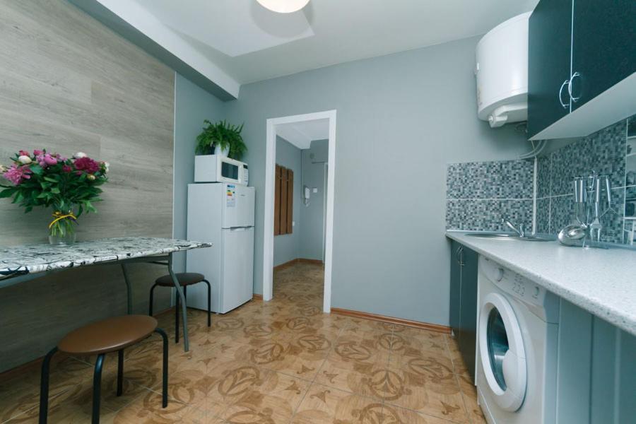 Apartment Near Dream Town Kyiv Exterior photo